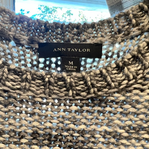 Grey Ann Taylor knit sweater - Picture 2 of 2
